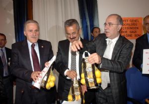 CHP Lİ VEKİLLERDEN LİMONLU EYLEM